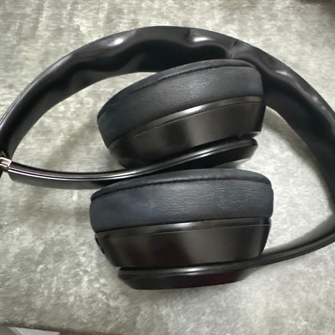 Wireless Headphones Beats Solo 4
