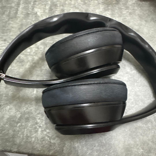 Wireless Headphones Beats Solo 4