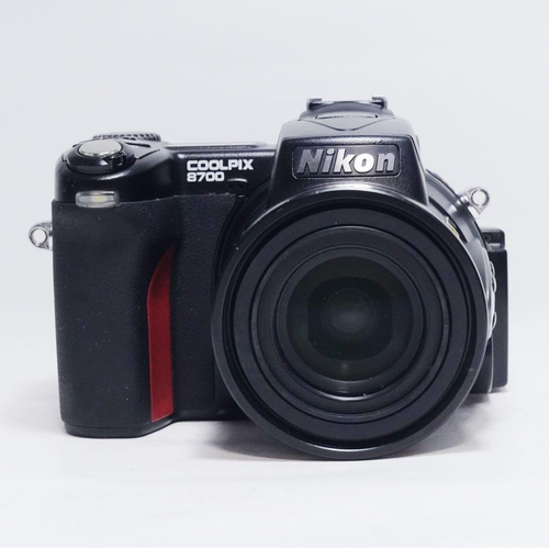 Nikon Compact Digital Camera Coolpix 8700
