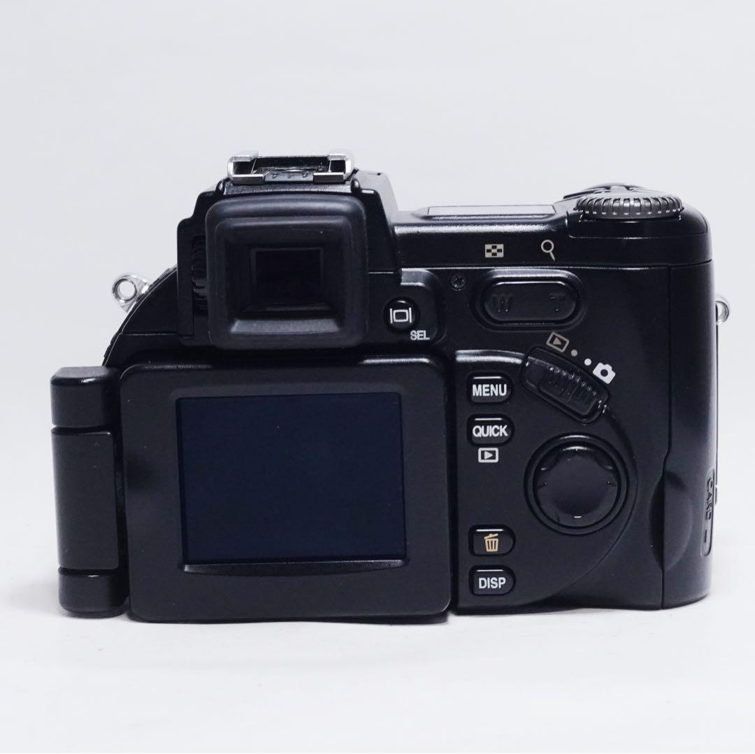 Nikon Compact Digital Camera Coolpix 8700
