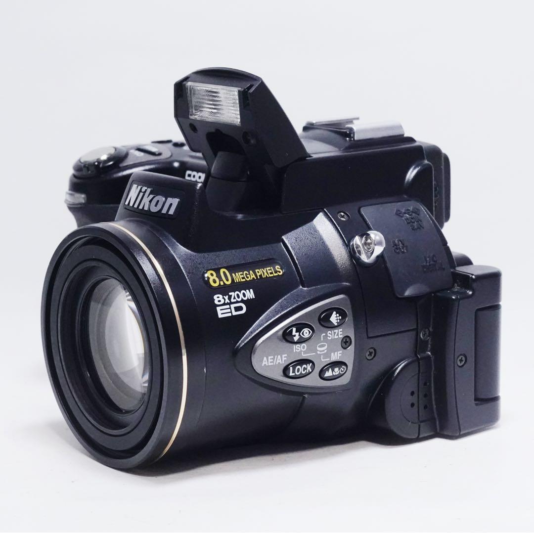 Nikon Compact Digital Camera Coolpix 8700