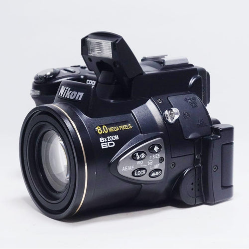 Nikon Compact Digital Camera Coolpix 8700