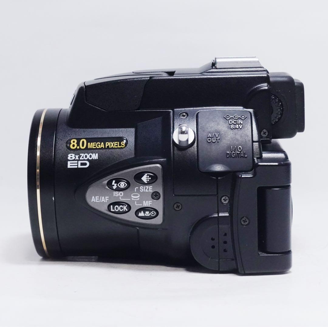 Nikon Compact Digital Camera Coolpix 8700