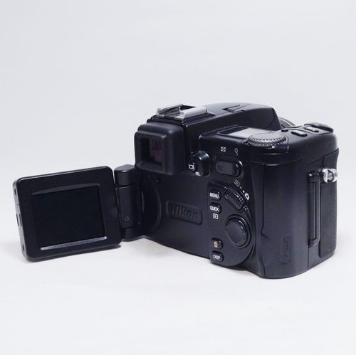 Nikon Compact Digital Camera Coolpix 8700