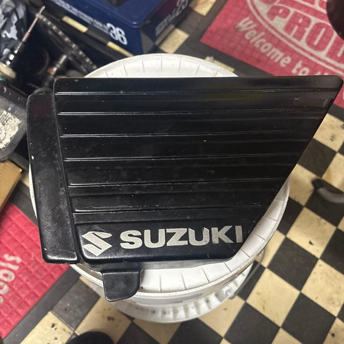 Suzuki Side Cover Gsx400E Gsx250E