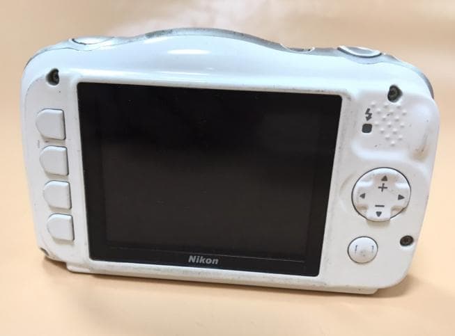 Nikon Compact Digital Camera S33 Sd