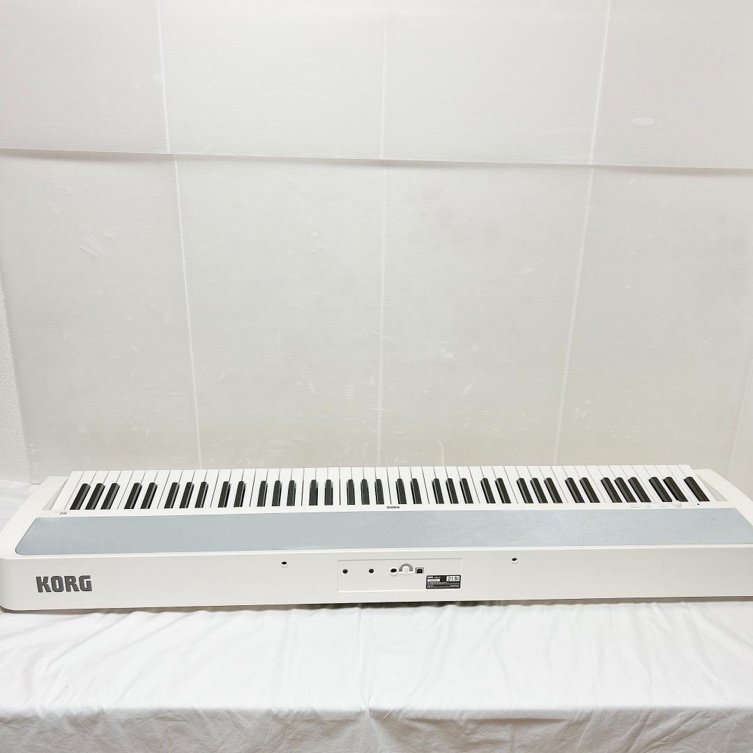 Korg Keyboards Digital Pianos B2 88
