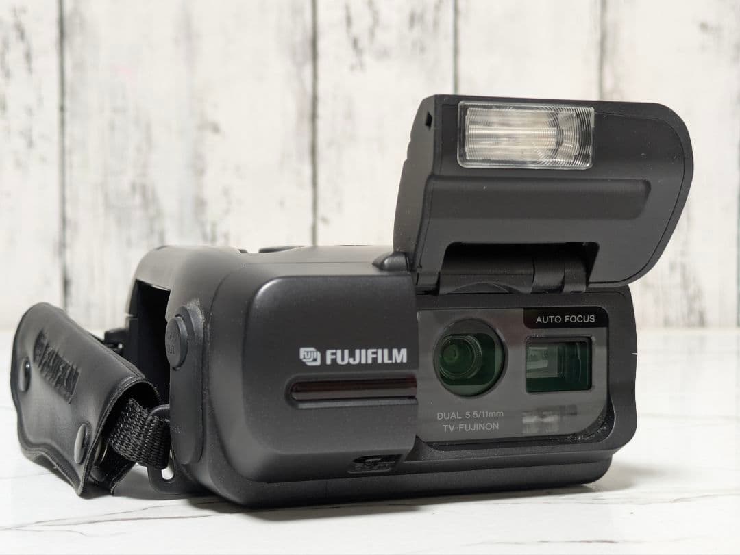 Fujifilm Compact Digital Camera Fujix Ds-220
