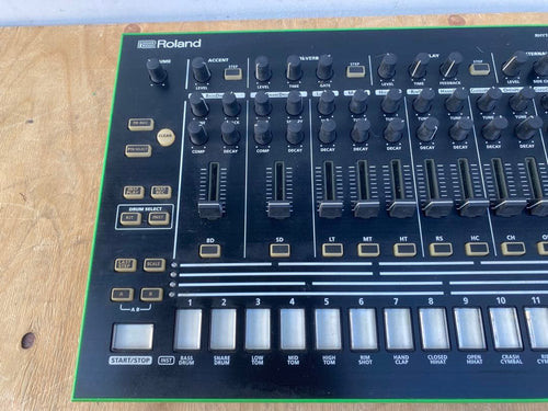 Roland Rhythm Machine Tr-8 Performer