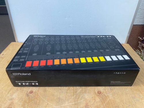 Roland Rhythm Machine Tr-8 Performer
