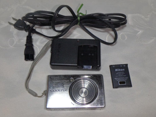 Nikon Compact Digital Camera S510 Coolpix