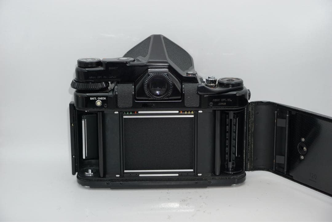 Large Format Medium Cameras (Film) Asahi Pentax 6X7