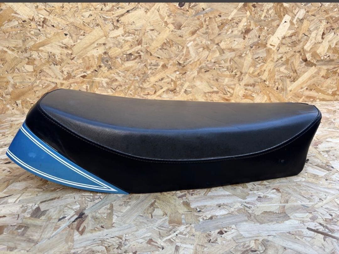 Seats Sr400