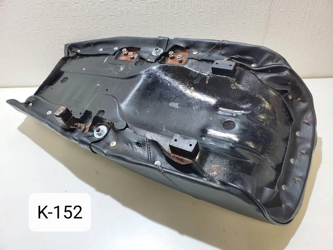 Kawasaki Seat K-152.Z750Rs Z2