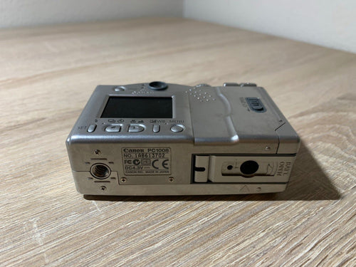 Compact Digital Camera 1062 Canon Ixy 300