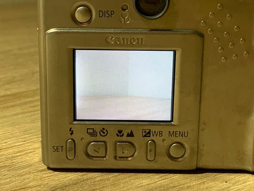 Compact Digital Camera 1062 Canon Ixy 300