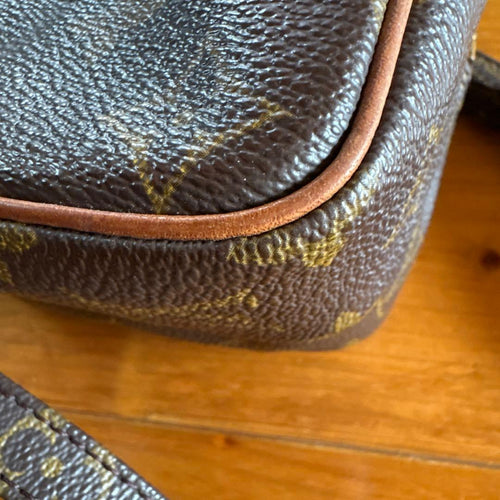 Louis Vuitton Shoulder Bags