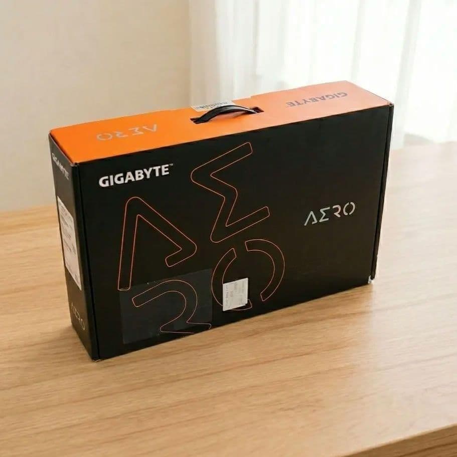 Gigabyte Gaming Laptops Pc 4K Aero 17 Hdr Xd-73Jp524Sp 60Hz