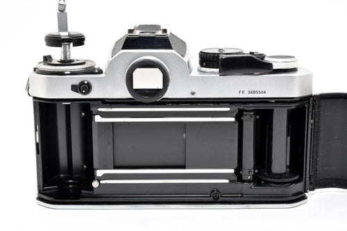 Nikon Slr Camera (Film) Fe M591