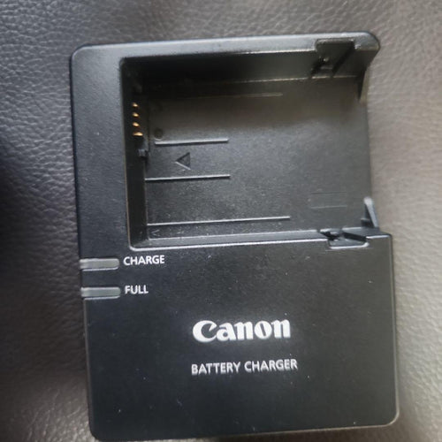 Canon Digital Slrs Ef-S 18-55Mm Kiss X4