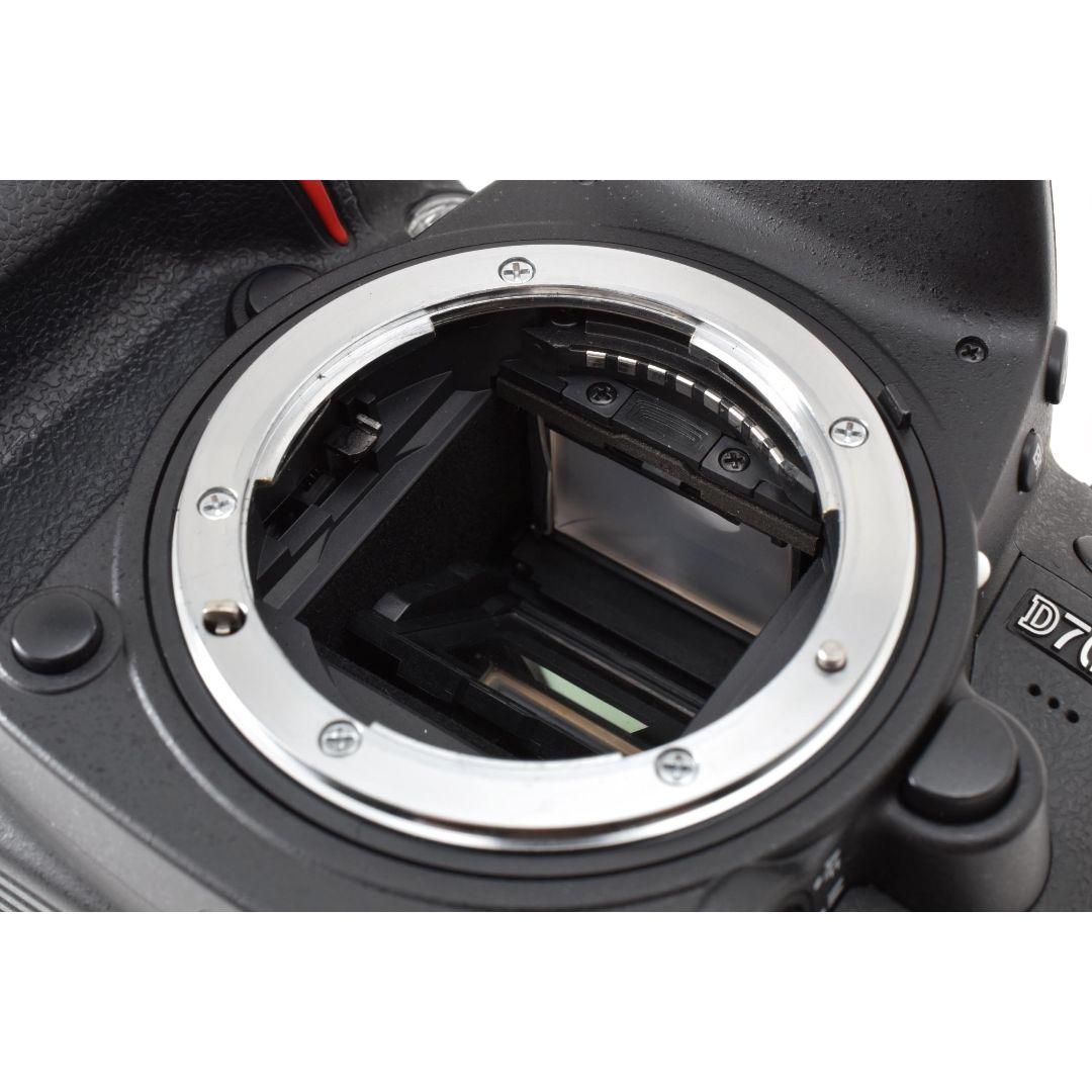 Nikon Digital Slrs D7000 18-105Mm
