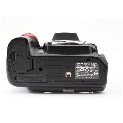 Nikon Digital Slrs D7000 18-105Mm
