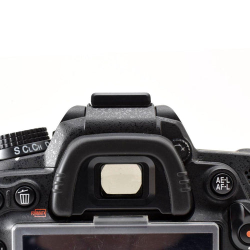 Nikon Digital Slrs D7000 18-105Mm