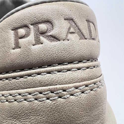 Prada Sneakers 2Ee364