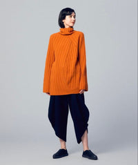 Issey Miyake Long-Sleeve 132 5. Yarn Ball 3