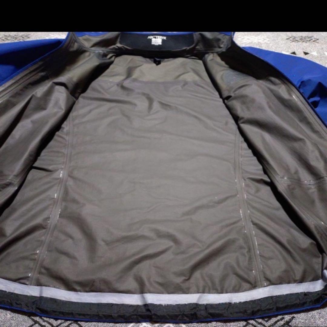 Arc'Teryx Mountain Parkas Lt S
