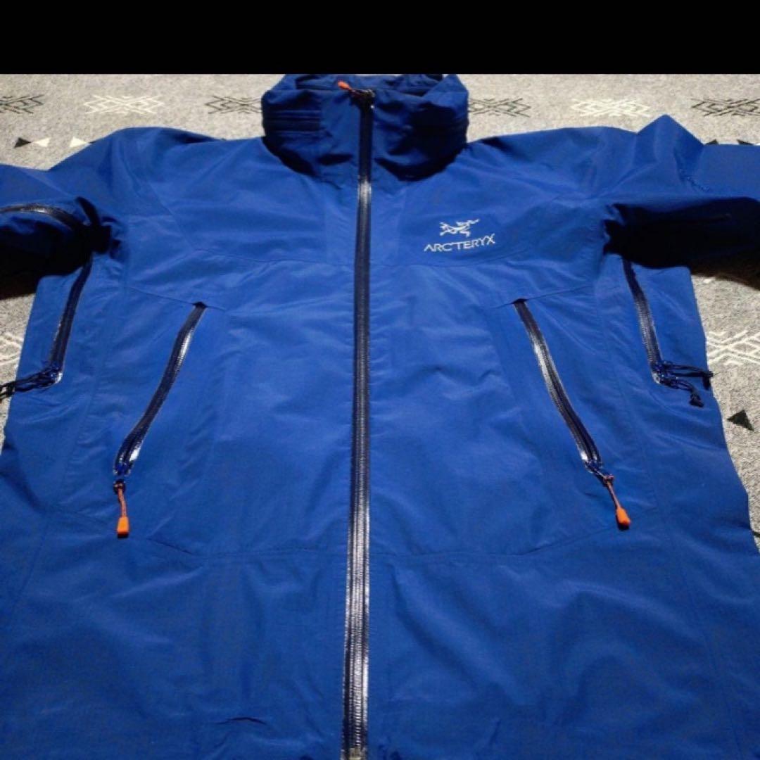 Arc'Teryx Mountain Parkas Lt S