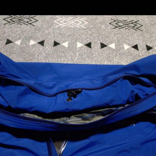 Arc'Teryx Mountain Parkas Lt S