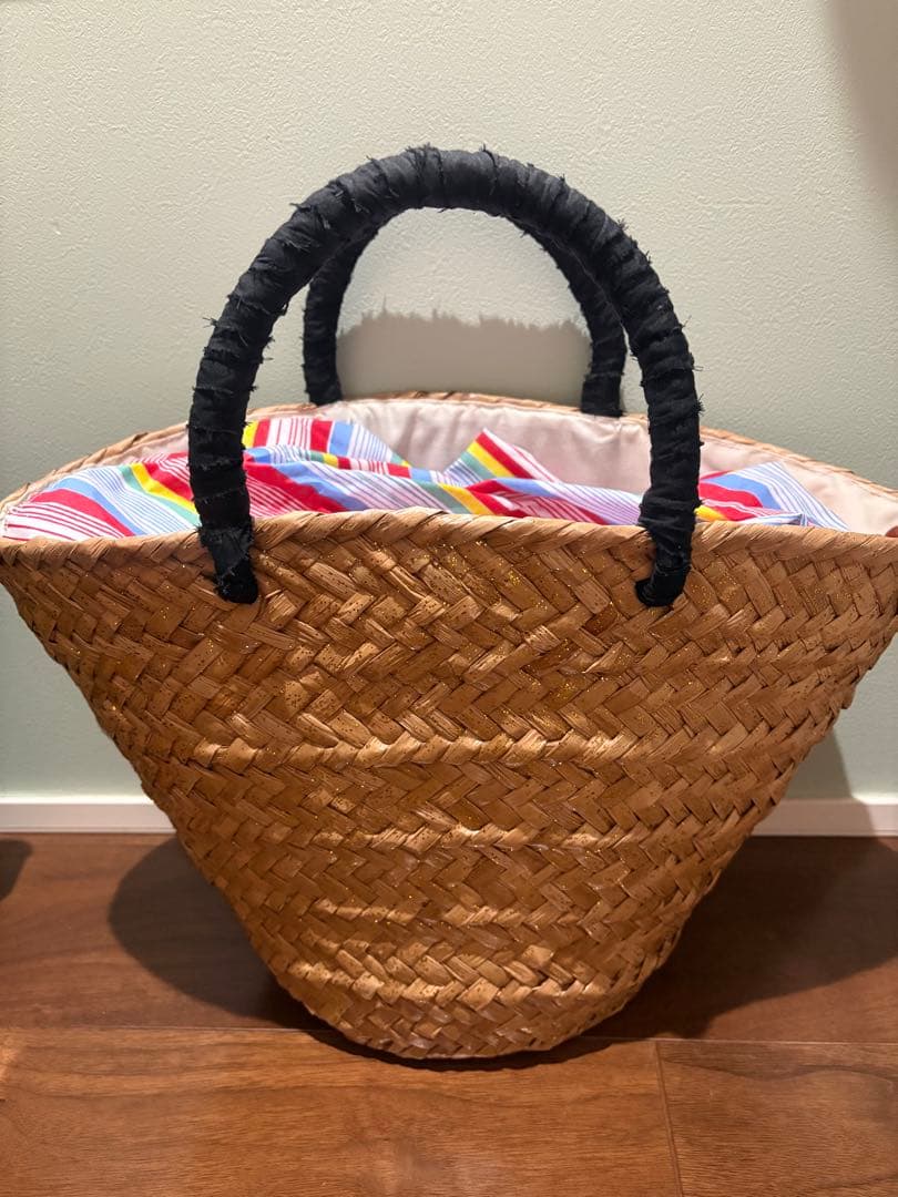 Tomorrowland Basket Bag
