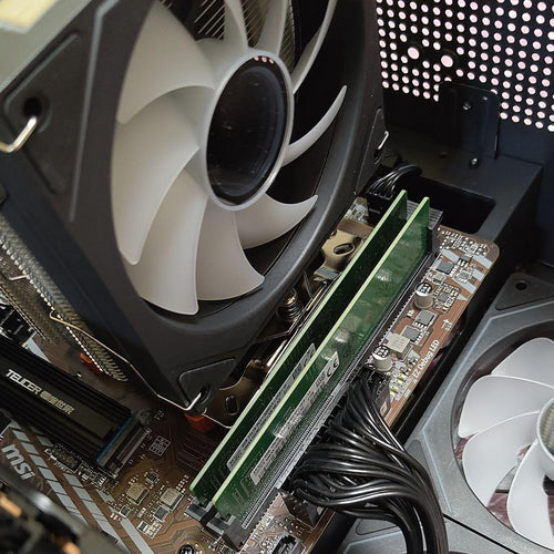 Gaming Desktops Ryzen 7 5700X Radeon Rx6600Xt 16Gb 512Gb