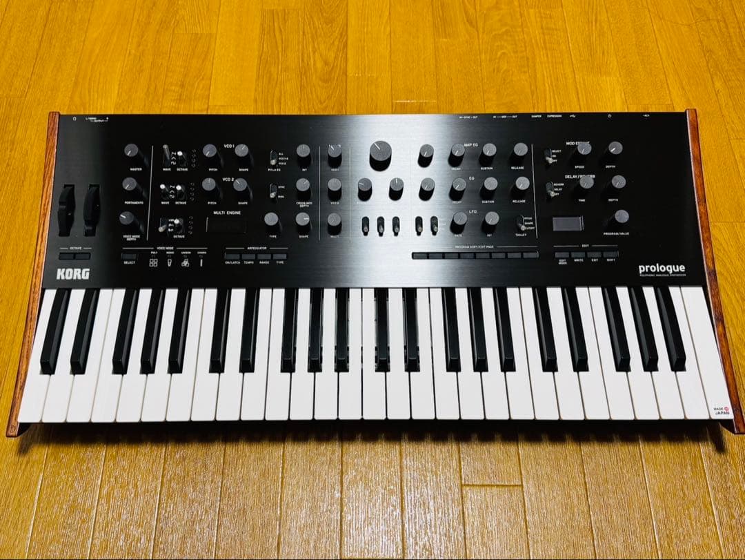 Korg Analog Synthesizers Prologue 8