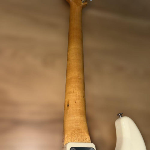 Yamaha Electric Guitar Sc700