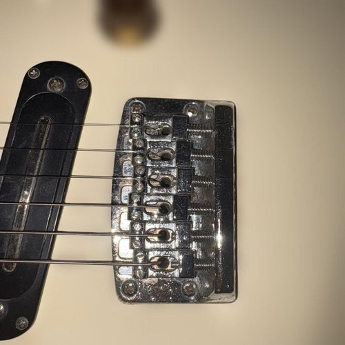 Yamaha Electric Guitar Sc700