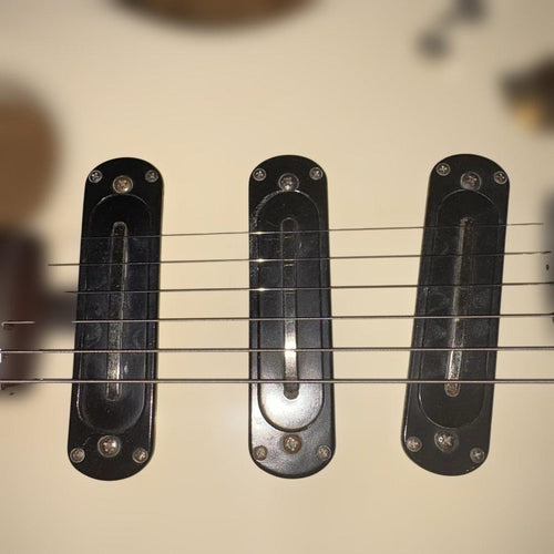 Yamaha Electric Guitar Sc700