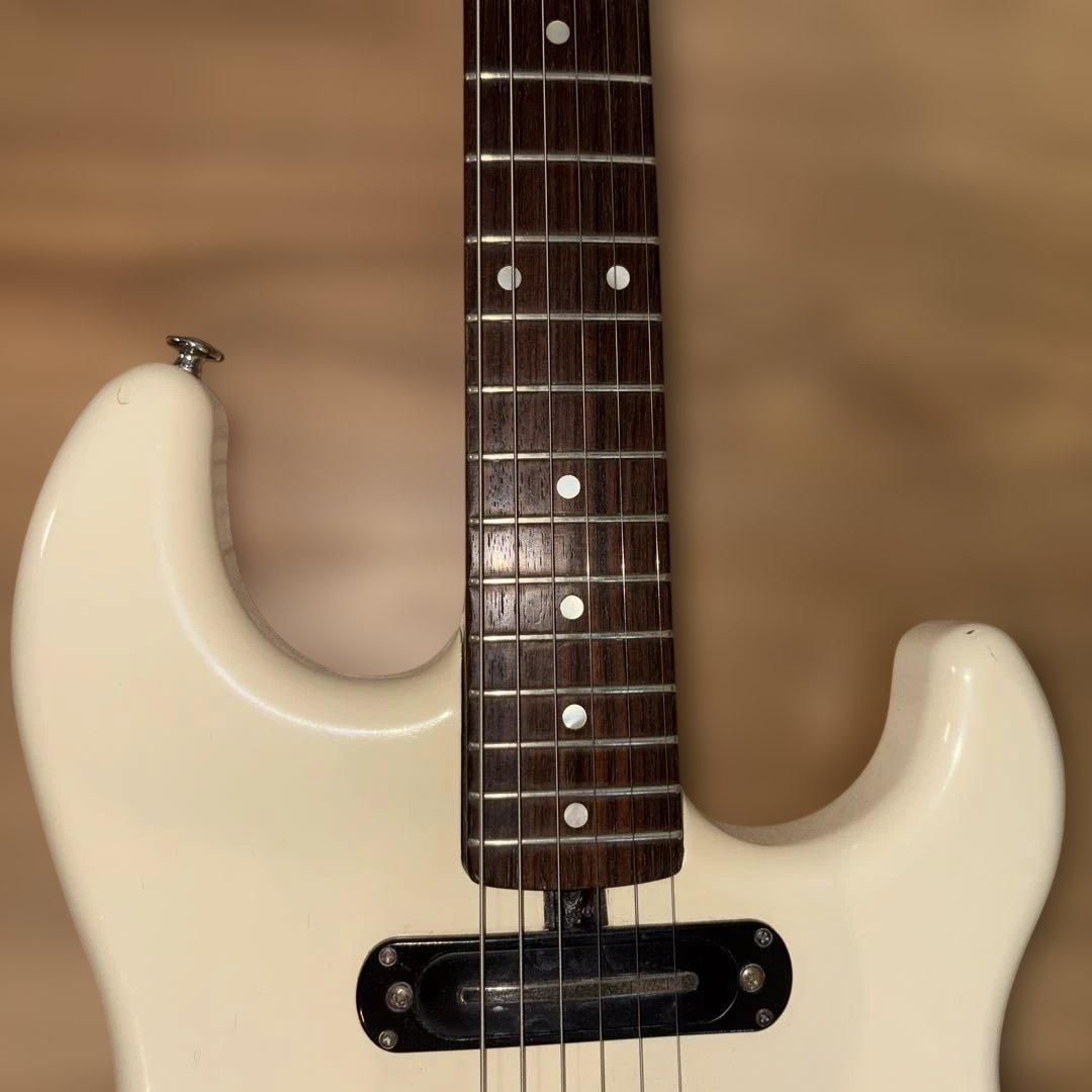 Yamaha Electric Guitar Sc700