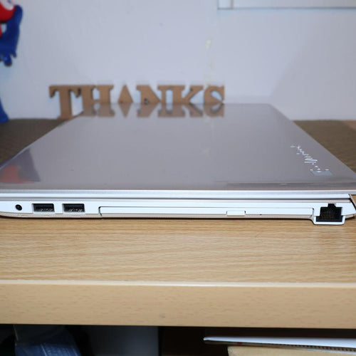 Dynabook Windows Laptops Win11 Cpu 8G/Ssd/Dvd/ /Hdmi/ /Fhd