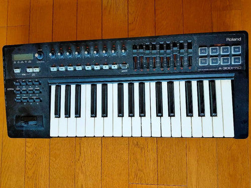Midi Keyboard Pad Roland A-300Pro