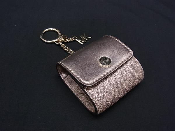 Michael Kors Others Mk Pvc Airpods Dp0566