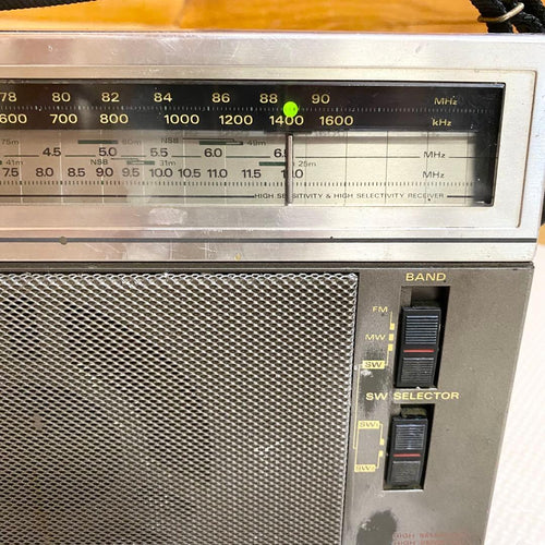 Hitachi Radios Radio Cassette Players Kh-G1