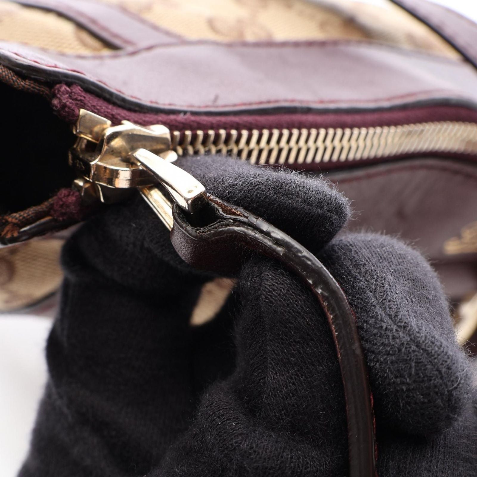 Gucci Shoulder Bag
