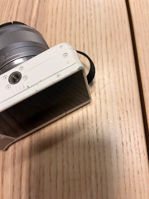 Canon Mirrorless Interchangeable Lens Cameras Eos M10