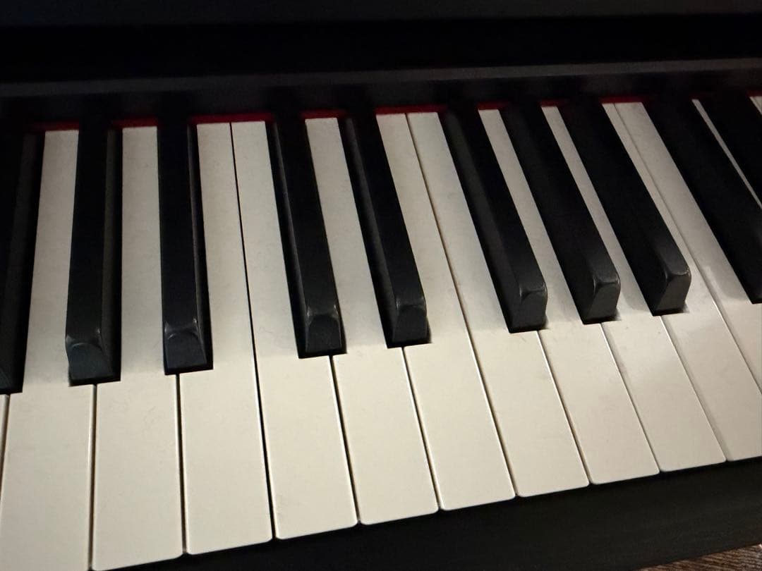 Yamaha Keyboards Digital Pianos Clp-645B