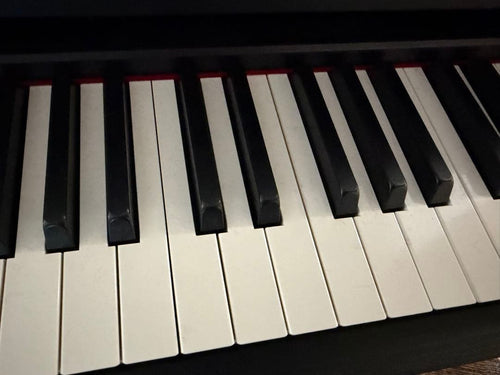 Yamaha Keyboards Digital Pianos Clp-645B