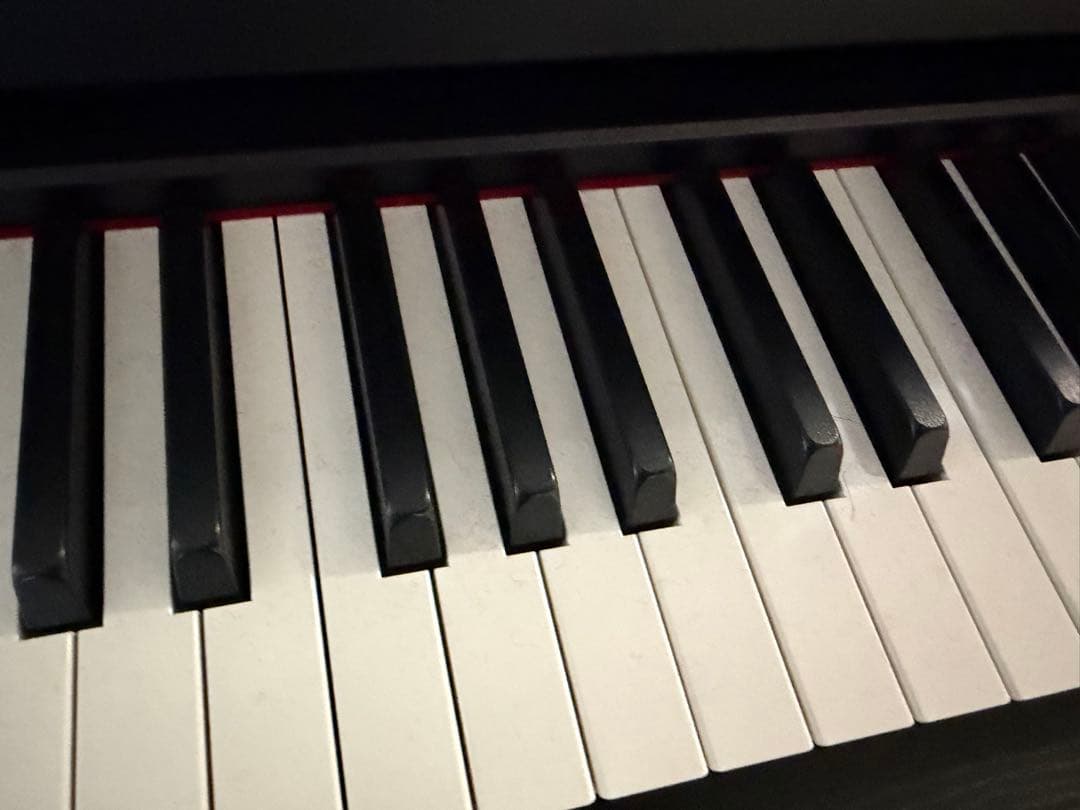 Yamaha Keyboards Digital Pianos Clp-645B