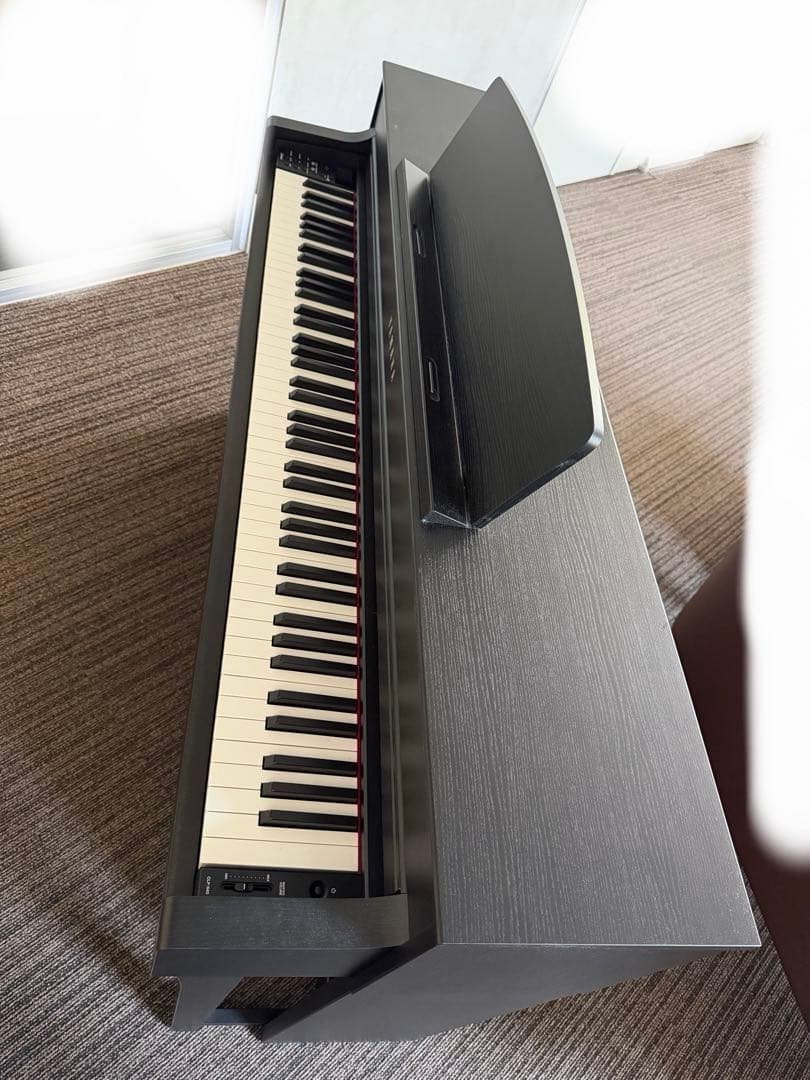 Yamaha Keyboards Digital Pianos Clp-645B