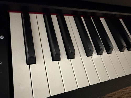 Yamaha Keyboards Digital Pianos Clp-645B